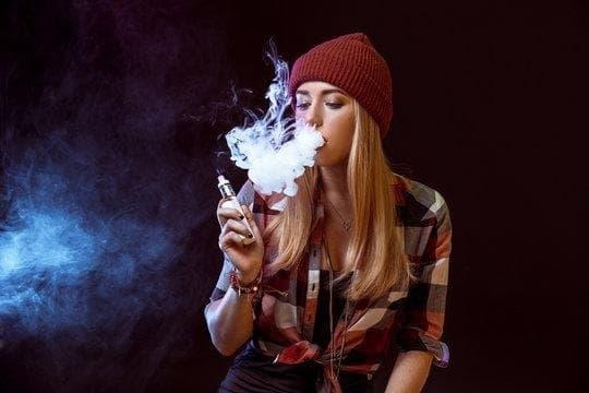 E-Sigara debate and what new studies reveal about the effect of e cigarettes on lung health