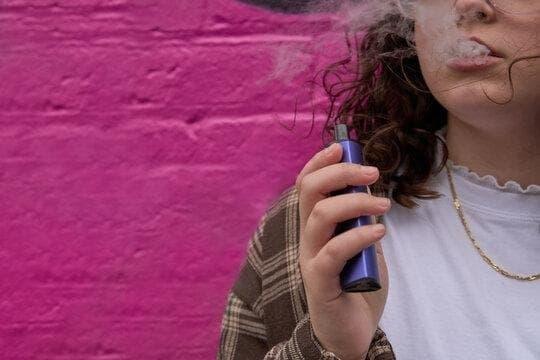 How papieros elektroniczny Innovations Are Driving Vaping Trends and Where to Find Free Tobacco Products Legally