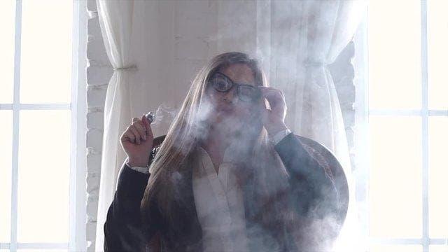 e-cigaretta real user e-cigarette review with pros cons flavors and buying tips